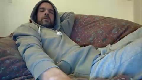 Snapshot of schmoose chatting on January 6, 10:05 pm schmoose online show from January 6, 10:05 pm