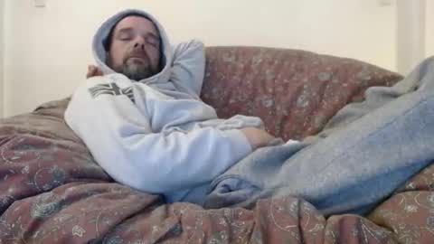 Snapshot of schmoose chatting on January 9, 6:47 pm schmoose online show from January 9, 6:47 pm
