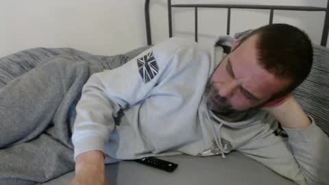Snapshot of schmoose chatting on January 10, 6:28 pm schmoose online show from January 10, 6:28 pm