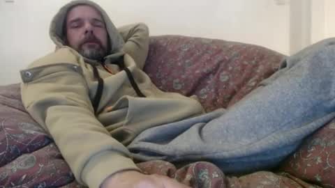 Snapshot of schmoose chatting on January 18, 10:06 pm schmoose online show from January 18, 10:06 pm