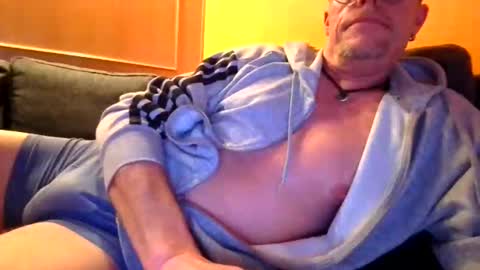 schmuhbaer1 online show from November 8, 7:19 am