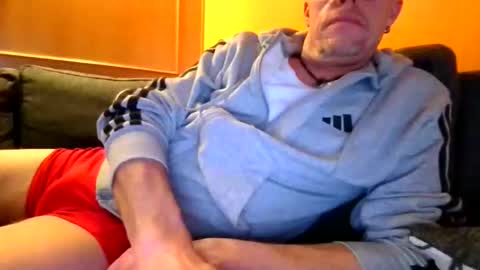 schmuhbaer1 online show from November 17, 3:07 pm