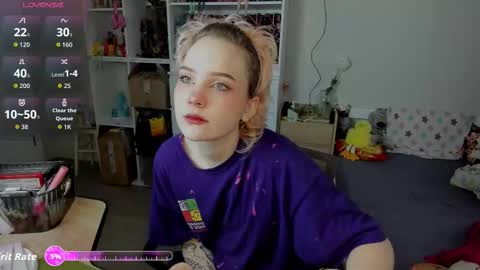 Snapshot of school_love chatting on December 3, 7:16 am Rina online show from December 3, 7:16 am