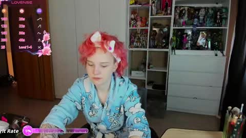 Snapshot of school_love chatting on April 24, 7:22 am Rina online show from April 24, 7:22 am
