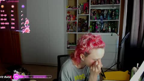Snapshot of school_love chatting on May 18, 7:03 am Rina online show from May 18, 7:03 am