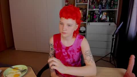 Snapshot of school_love chatting on May 25, 7:14 am Rina online show from May 25, 7:14 am