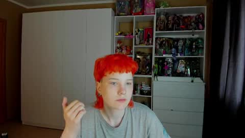 Snapshot of school_love chatting on June 3, 7:33 am Rina online show from June 3, 7:33 am