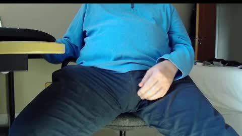 Snapshot of schwanz2023 chatting on October 16, 12:17 pm Mick online show from October 16, 12:17 pm