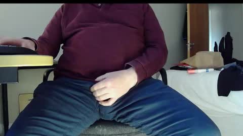 Snapshot of schwanz2023 chatting on December 15, 11:47 am Mick online show from December 15, 11:47 am