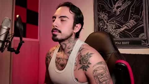 Alejandro help me to reach 200 thumps up online show from June 7, 9:24 am