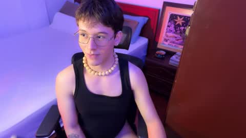 ScoobySnack online show from December 19, 11:45 pm