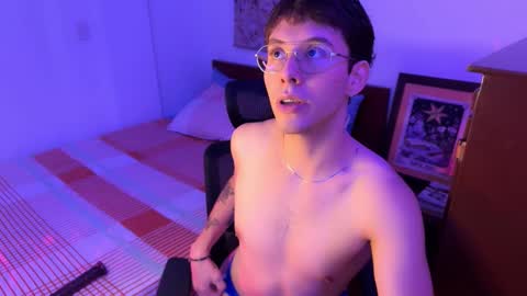 ScoobySnack online show from December 22, 1:35 am