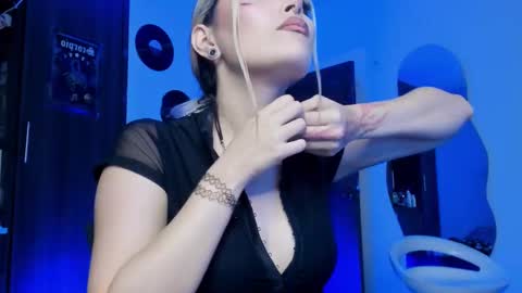 Snapshot of scorpiogoddesss chatting on March 25, 3:12 am Goddess online show from March 25, 3:12 am