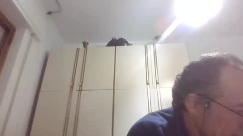 scotchwhieskie online show from November 3, 7:04 pm