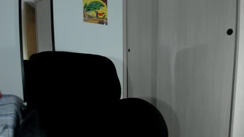 scott__miller online show from October 21, 6:03 am