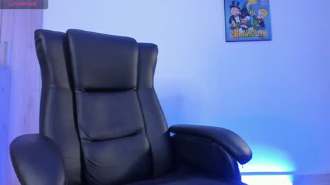 scott_delta online show from January 12, 1:32 am
