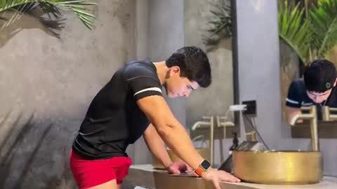 Andrew Flintt online show from June 11, 3:15 am