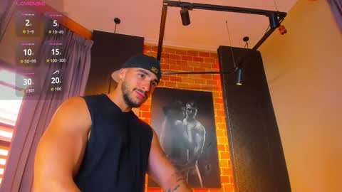 Snapshot of scottfischer_ chatting on November 20, 7:24 pm Scottfischer online show from November 20, 7:24 pm