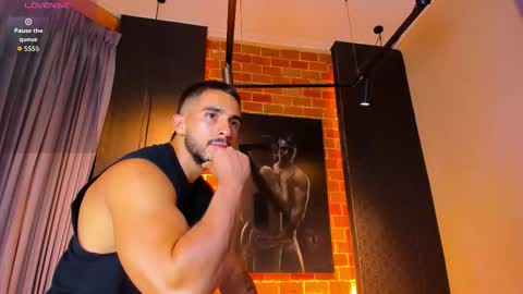 Snapshot of scottfischer_ chatting on November 27, 7:38 pm Scottfischer online show from November 27, 7:38 pm