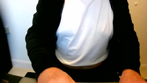 Scott online show from December 6, 9:21 am