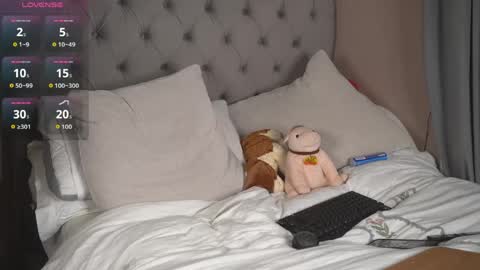 Snapshot of scottish_twink01 chatting on May 31, 7:04 pm danny online show from May 31, 7:04 pm