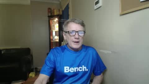Snapshot of scottsman214 chatting on February 11, 7:08 pm James online show from February 11, 7:08 pm