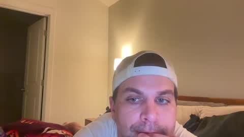 Snapshot of scottybeam chatting on December 20, 11:10 am Scotty online show from December 20, 11:10 am