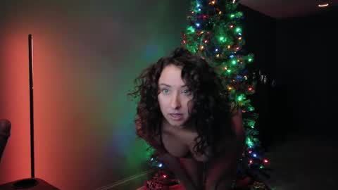Scout has fun online show from December 3, 1:30 am