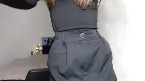 Snapshot of scratc_h chatting on January 16, 11:27 pm scratc_h online show from January 16, 11:27 pm