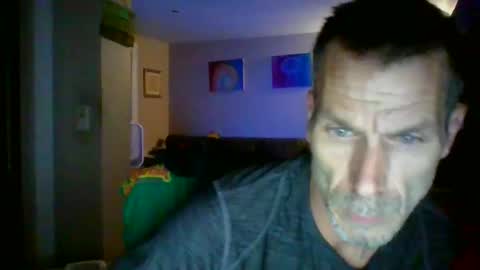 GettOffMyLawn online show from September 21, 2:57 am