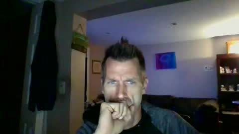GettOffMyLawn online show from June 1, 7:43 am