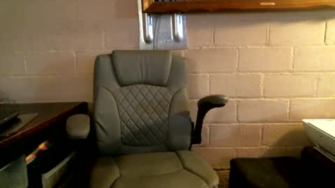 eating pussy  sucking dick online show from October 4, 6:39 pm