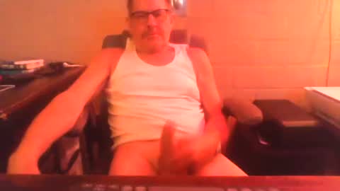 eating pussy  sucking dick online show from May 4, 8:43 am
