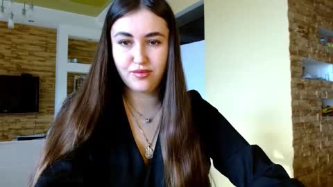 Elizabeth  online show from October 16, 6:47 am