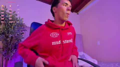 Snapshot of seab_trooy chatting on November 24, 4:23 am SEAN online show from November 24, 4:23 am