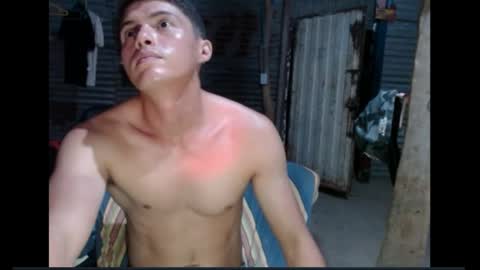 Snapshot of sean_brownx chatting on April 2, 1:47 am Sean online show from April 2, 1:47 am