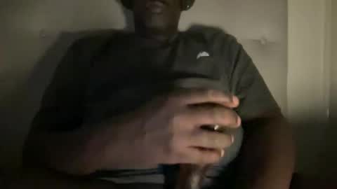 Snapshot of seanbaptiste chatting on December 1, 11:25 pm Idris online show from December 1, 11:25 pm