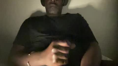 Snapshot of seanbaptiste chatting on December 26, 1:51 am Idris online show from December 26, 1:51 am