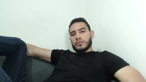 seank_noszka online show from December 1, 10:10 pm