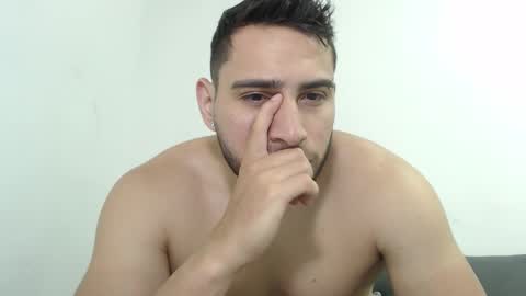 seank_noszka online show from November 8, 6:51 pm