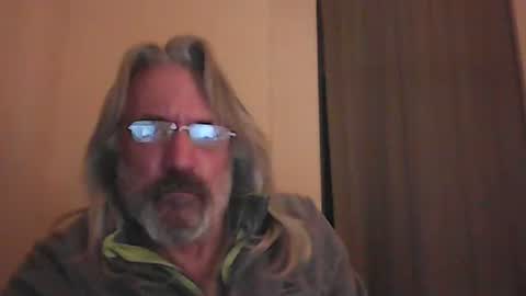 seantheflyer online show from December 7, 1:03 am
