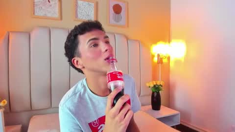 Sean online show from October 22, 4:02 am