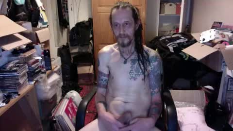 Snapshot of seasidesteve71 chatting on June 9, 11:38 pm seasidesteve71 online show from June 9, 11:38 pm