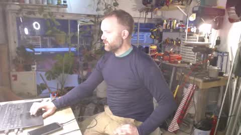 Seattlemanwhore online show from November 14, 3:55 pm