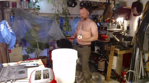 Snapshot of seattlemanwhore chatting on April 2, 2:04 pm Seattlemanwhore online show from April 2, 2:04 pm