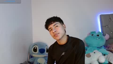 sebas_fire4 online show from March 17, 8:01 pm