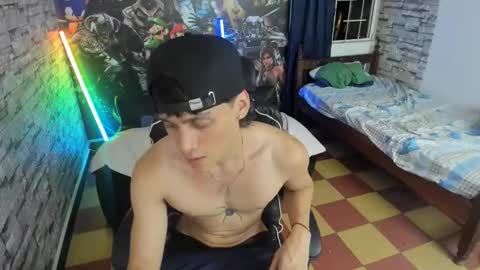 Snapshot of sebas_jusa chatting on April 20, 1:30 am sebas jusa online show from April 20, 1:30 am