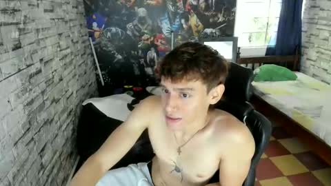 Snapshot of sebas_jusa chatting on June 6, 12:43 pm sebas jusa online show from June 6, 12:43 pm