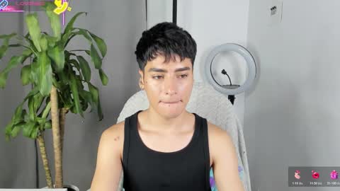 Snapshot of sebas_rosse chatting on December 5, 1:52 pm sebastian online show from December 5, 1:52 pm