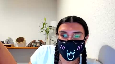 Nip online show from July 28, 6:31 pm